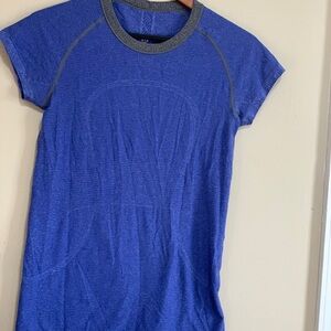 Lululemon Swiftly Tech Short Sleeve Pullover Crew Neck T Shirt Top Navy Blue 8